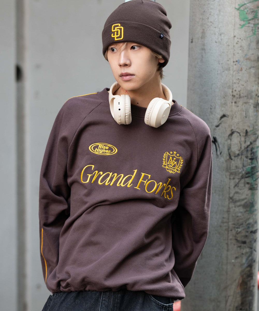 ブラウン モデル：175cm L着用