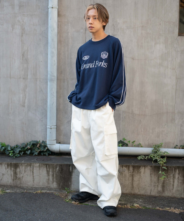 ネイビー モデル：175cm L着用