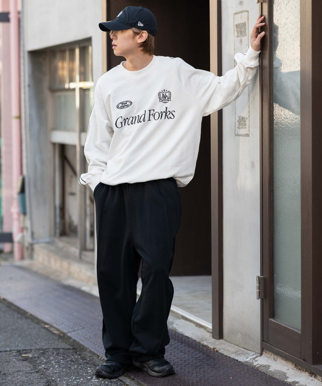 ホワイト モデル：175cm L着用