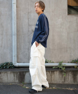 ネイビー モデル：175cm L着用