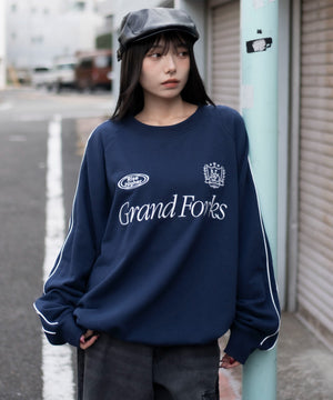 ネイビー　モデル：159cm L着用