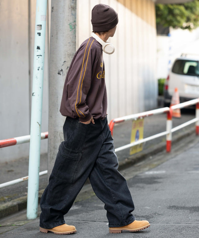 ブラウン モデル：175cm L着用