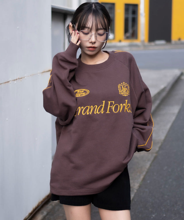 ブラウン　モデル：159cm M着用