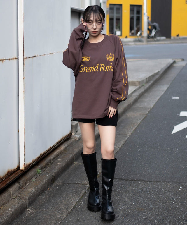 ブラウン　モデル：159cm M着用