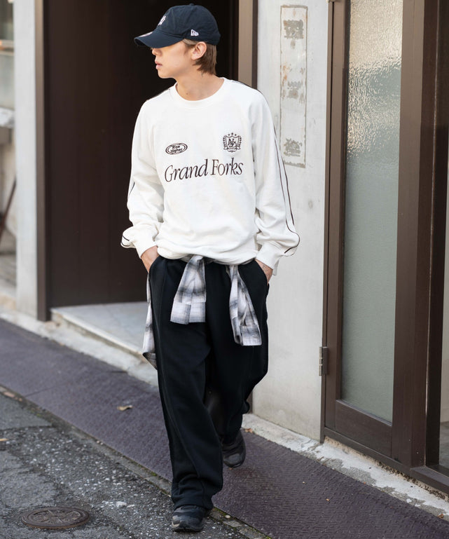 ホワイト モデル：175cm L着用