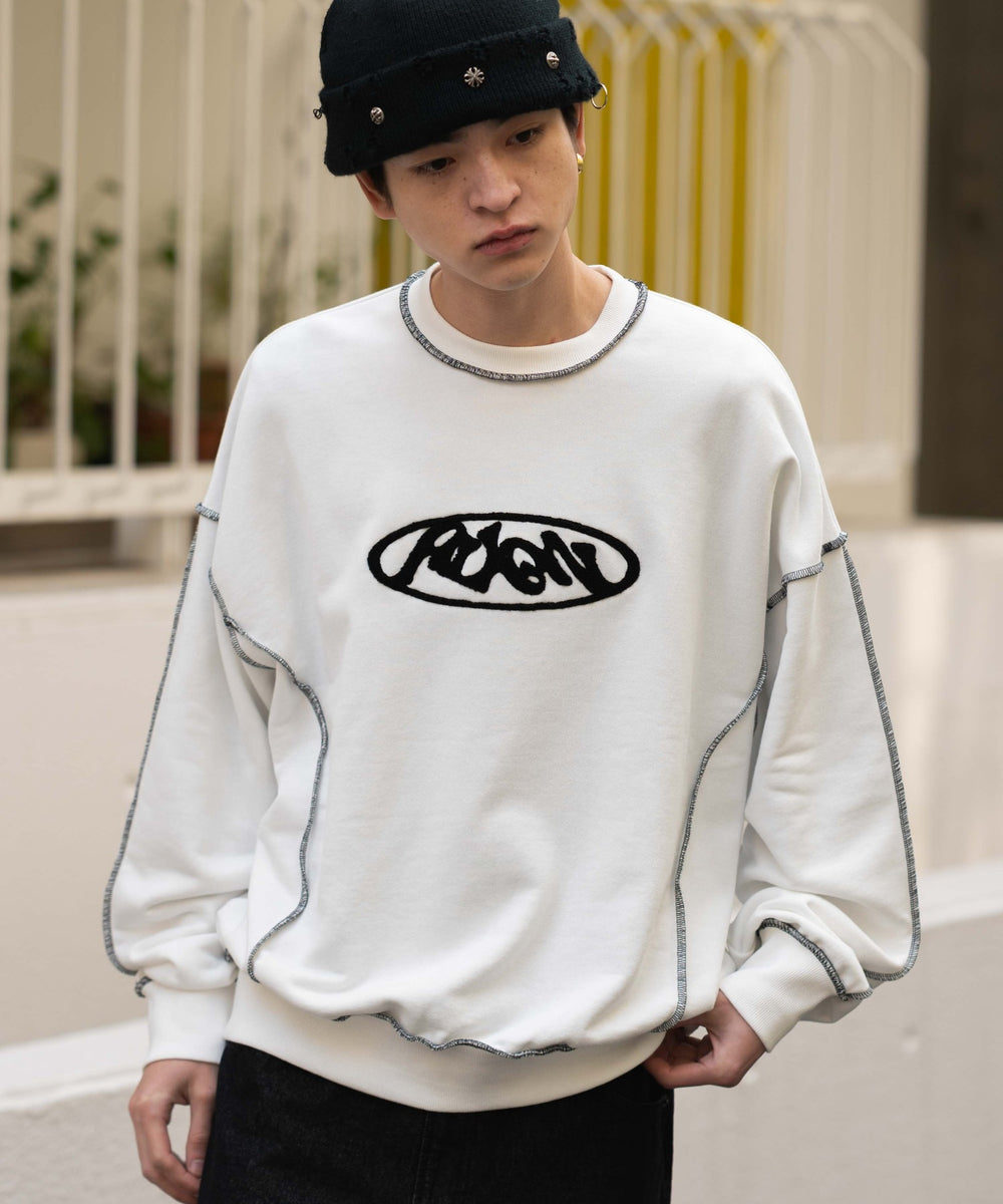 ホワイト モデル：180cm L着用