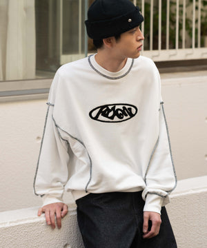 ホワイト モデル：180cm L着用