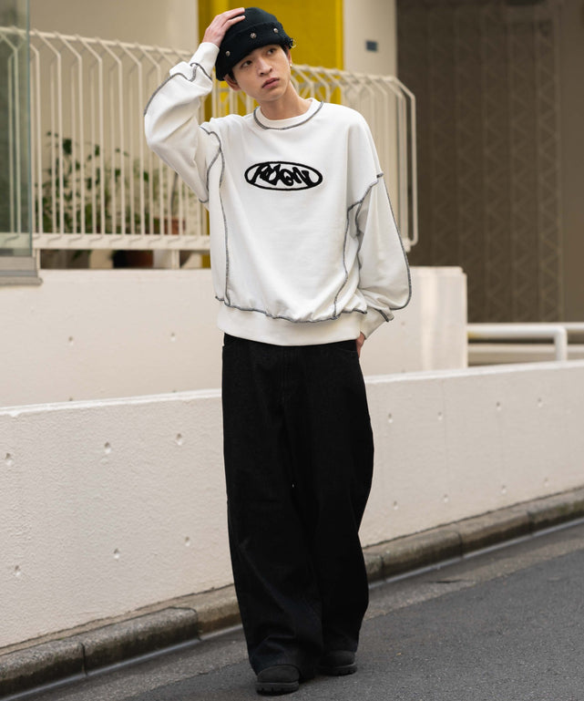 ホワイト モデル：180cm L着用