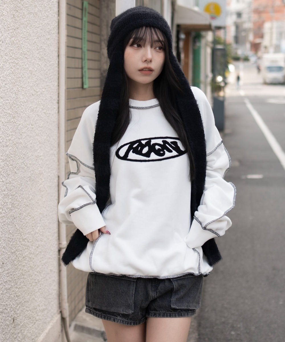 ホワイト　モデル：159cm M着用