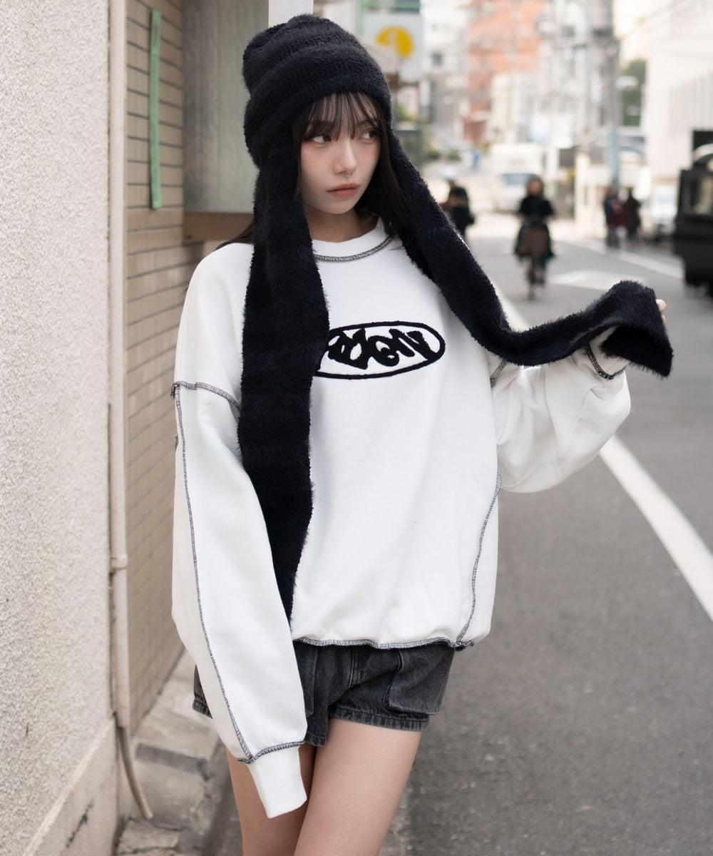 ホワイト　モデル：159cm M着用