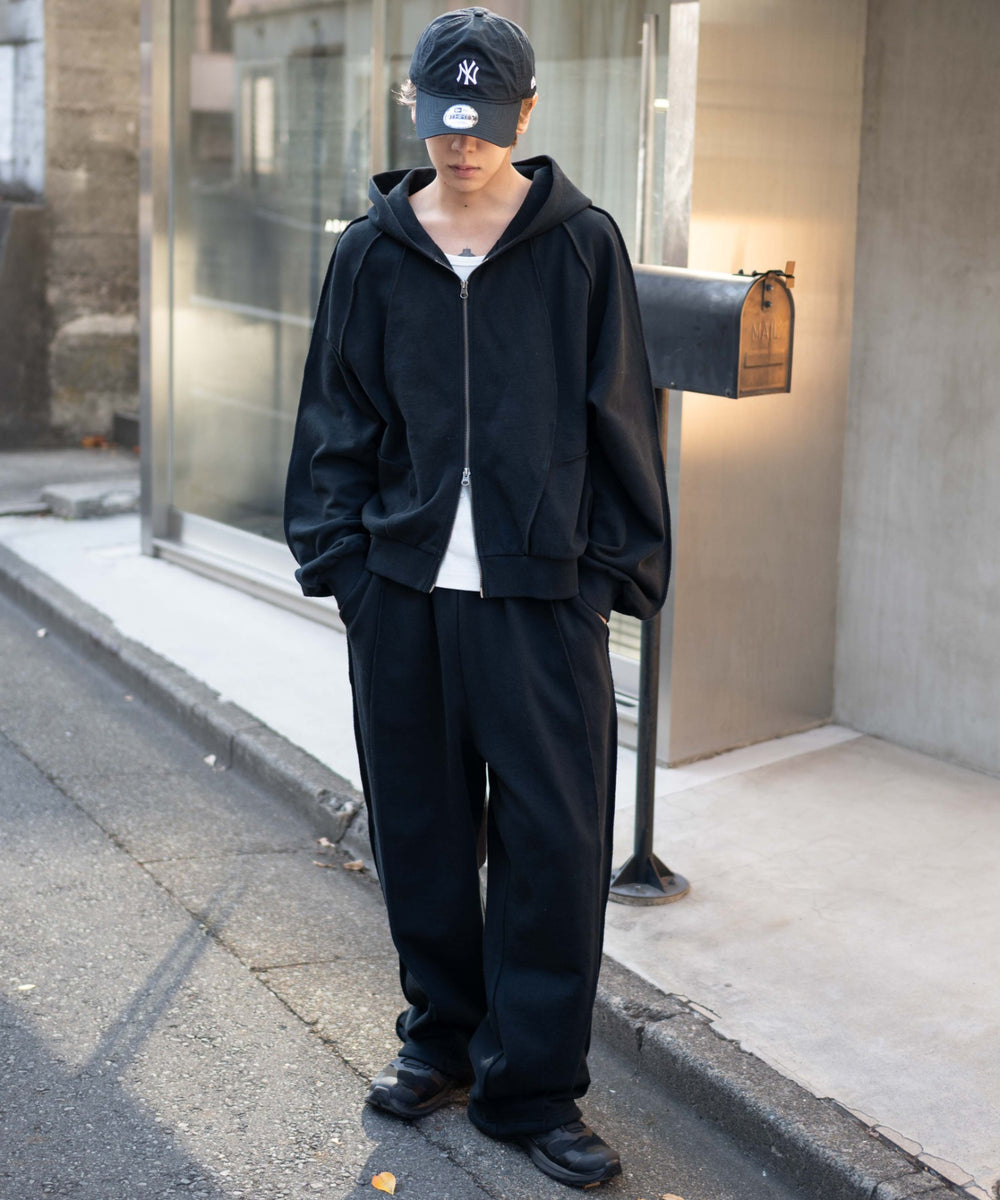 ブラック モデル：175cm L着用