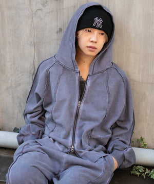 ネイビー モデル：175cm L着用