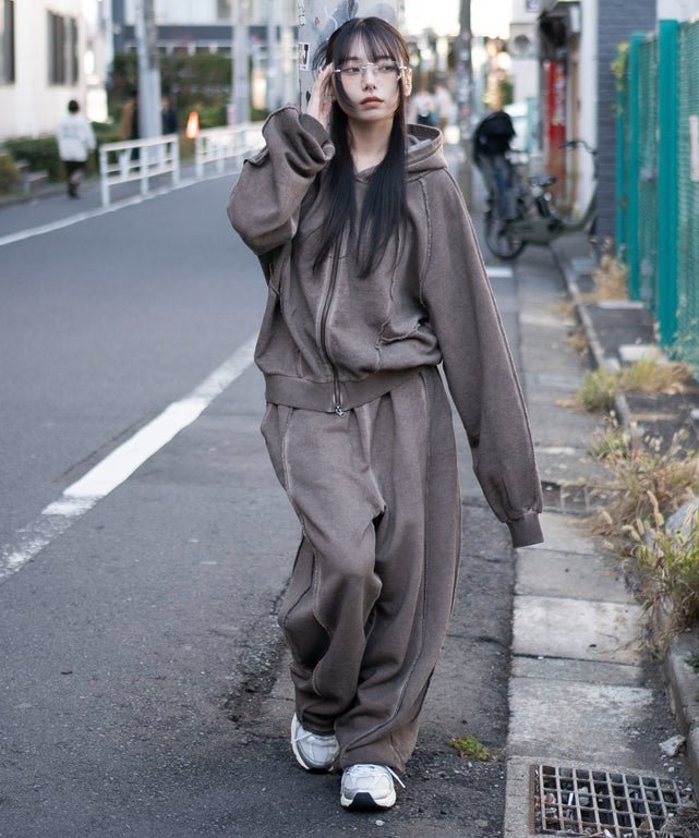 ブラウン　モデル：159cm M着用