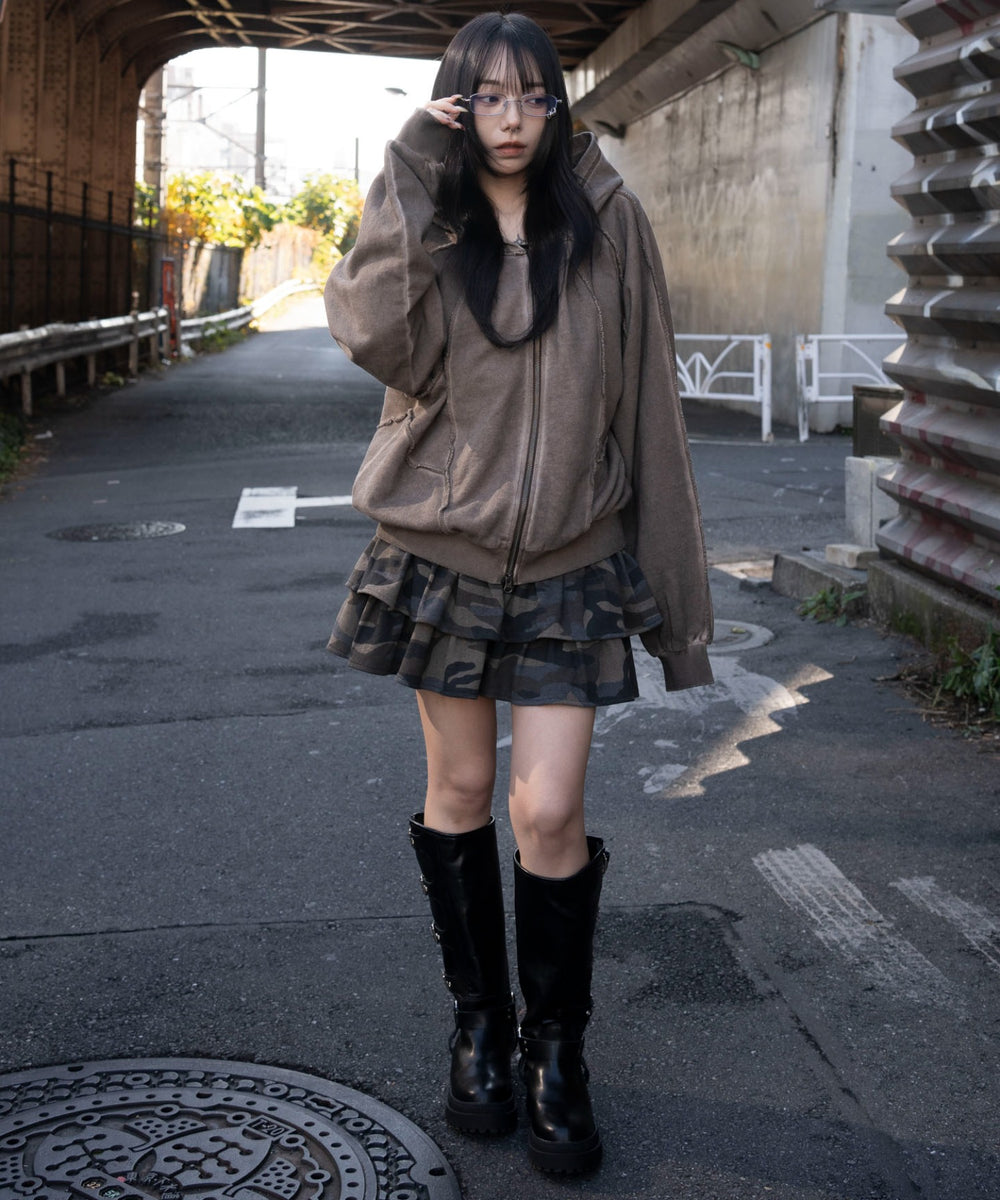 ブラウン　モデル：159cm M着用