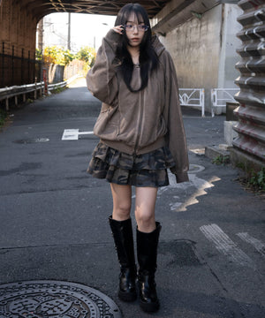 ブラウン　モデル：159cm M着用