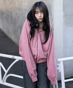 ピンク　モデル：159cm M着用