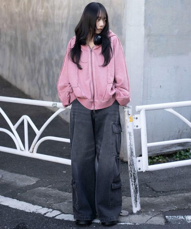 ピンク　モデル：159cm M着用