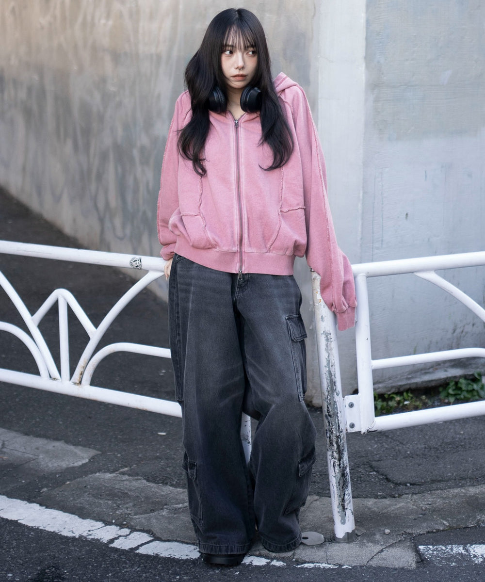 ピンク　モデル：159cm M着用