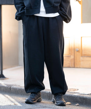 ブラック モデル：175cm F着用