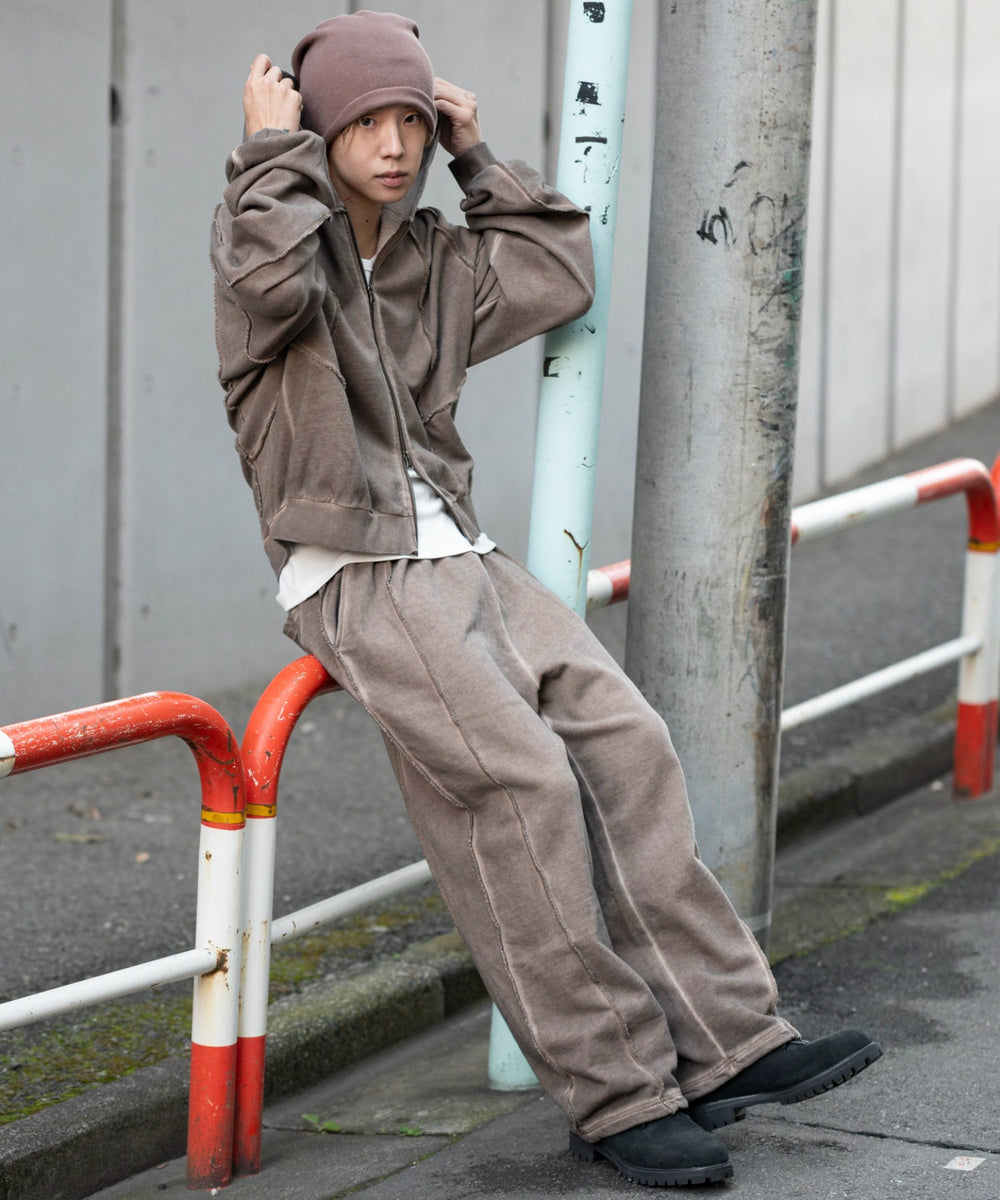 ブラウン モデル：175cm F着用