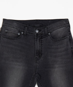 スリムフィットデニムパンツ