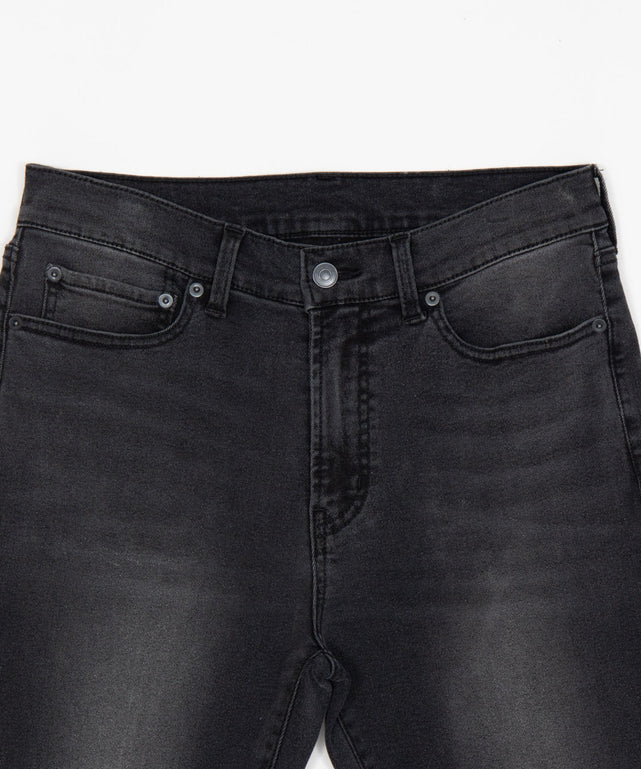 スリムフィットデニムパンツ