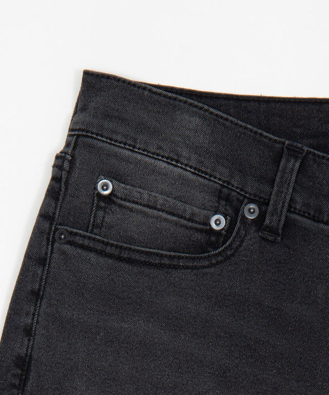 スリムフィットデニムパンツ