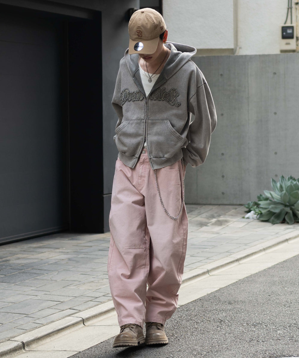 ピンク モデル：180cm L着用