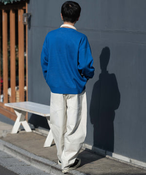 ホワイトアイボリー モデル：180cm L着用