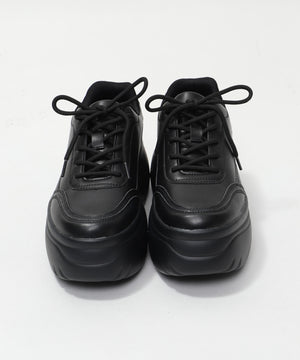 厚底スニーカー