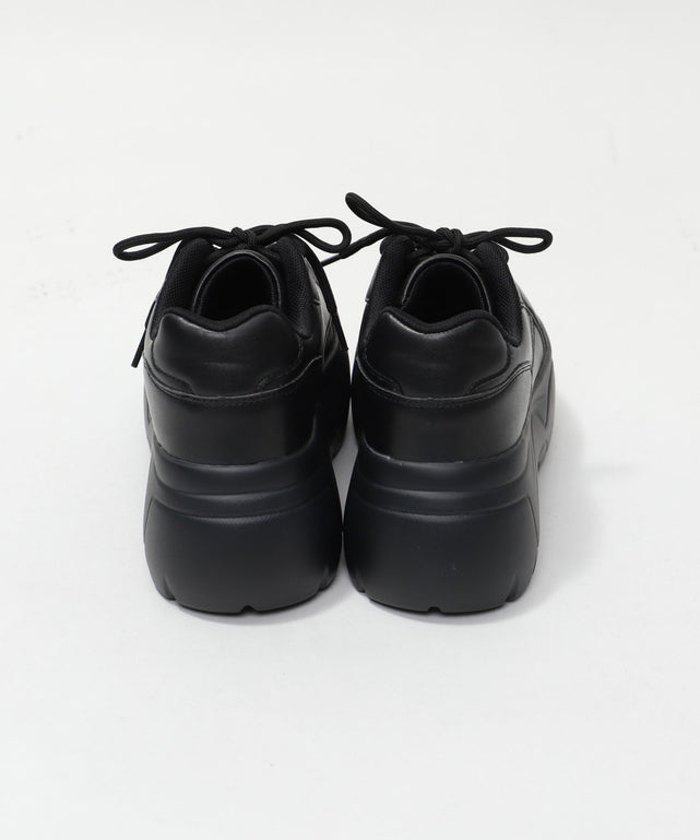 厚底スニーカー