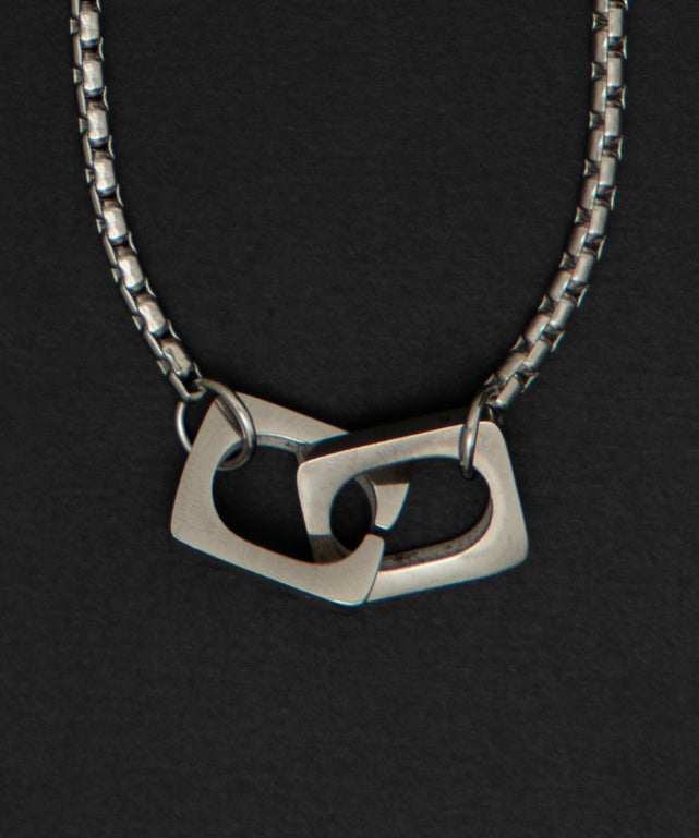 Mスクエアモチーフステンレスネックレス