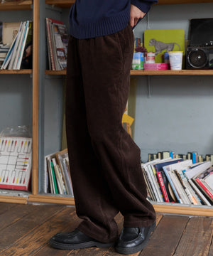 Dブラウン モデル：182cm L着用
