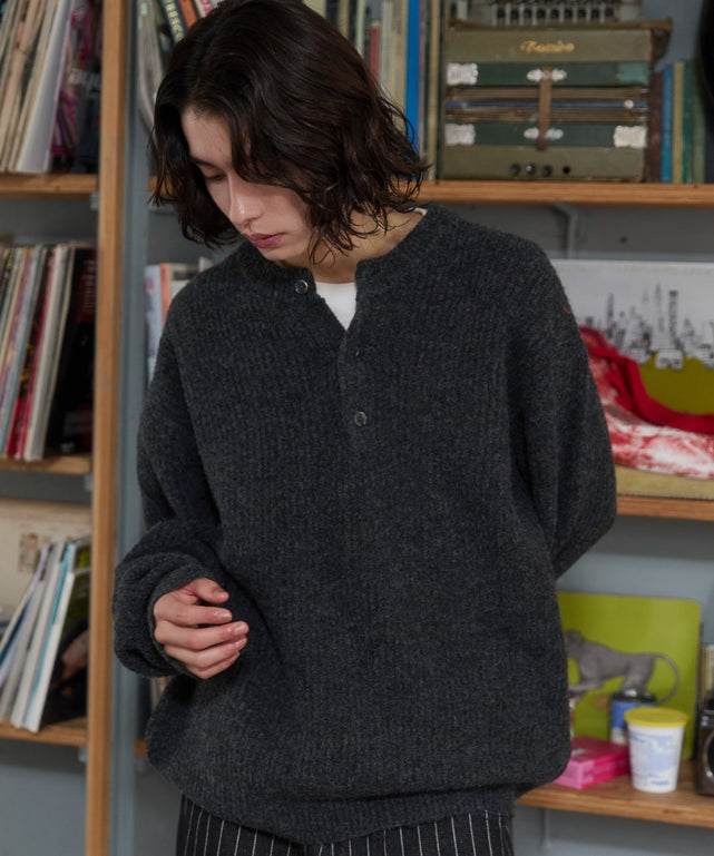 チャコール モデル：182cm L着用