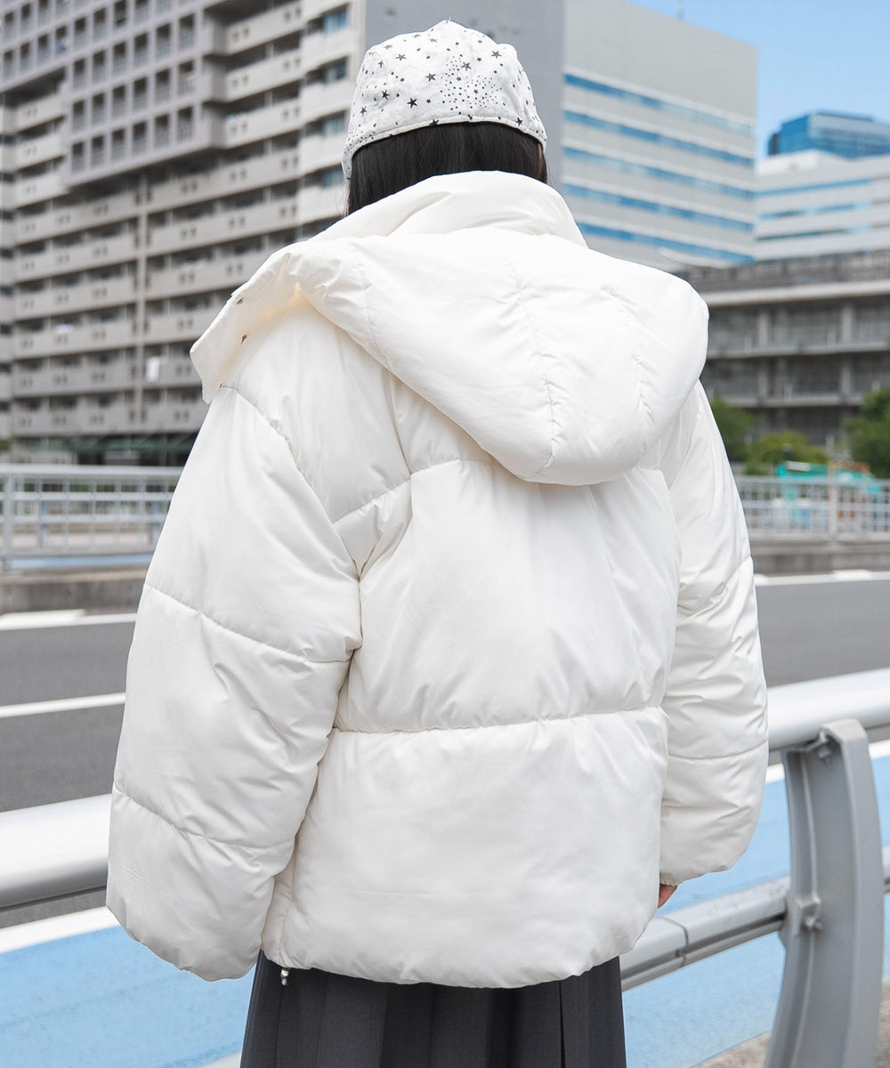 ホワイトアイボリー　モデル：159cm M着用