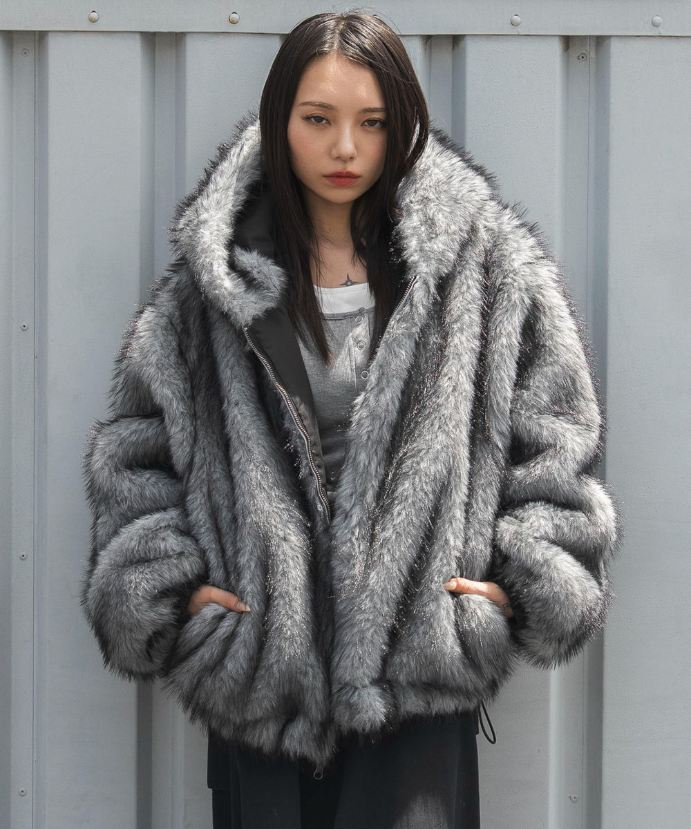 ブラック　モデル：159cm F着用