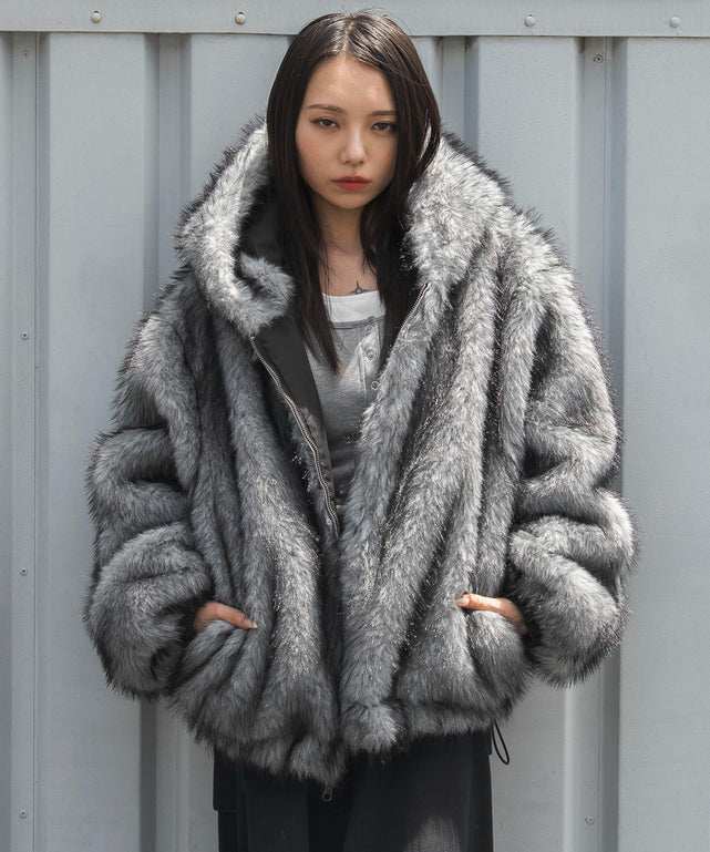 ブラック　モデル：159cm F着用