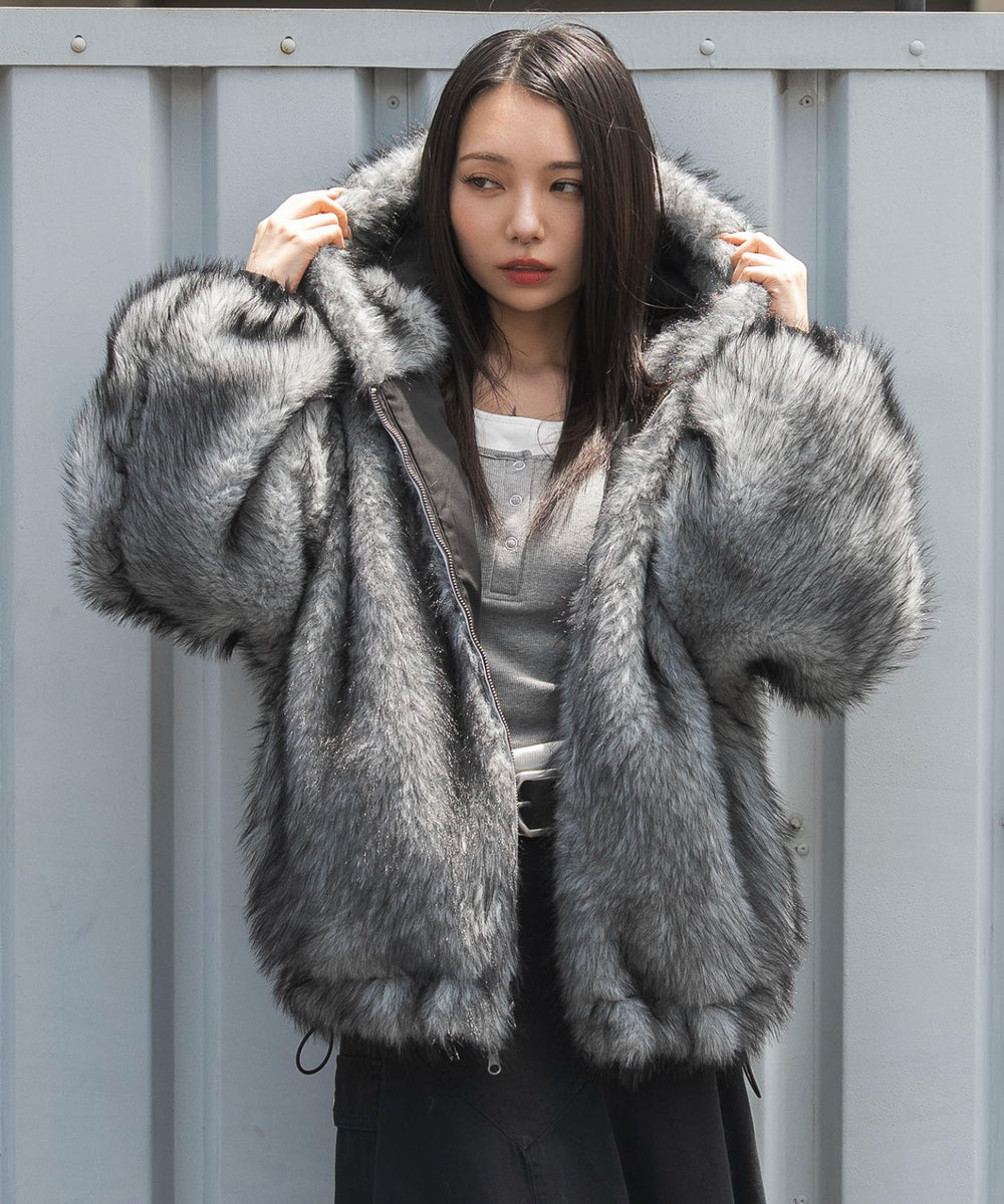 ブラック　モデル：159cm F着用