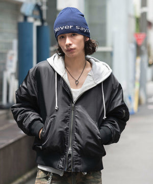 ブラック モデル：182cm L着用