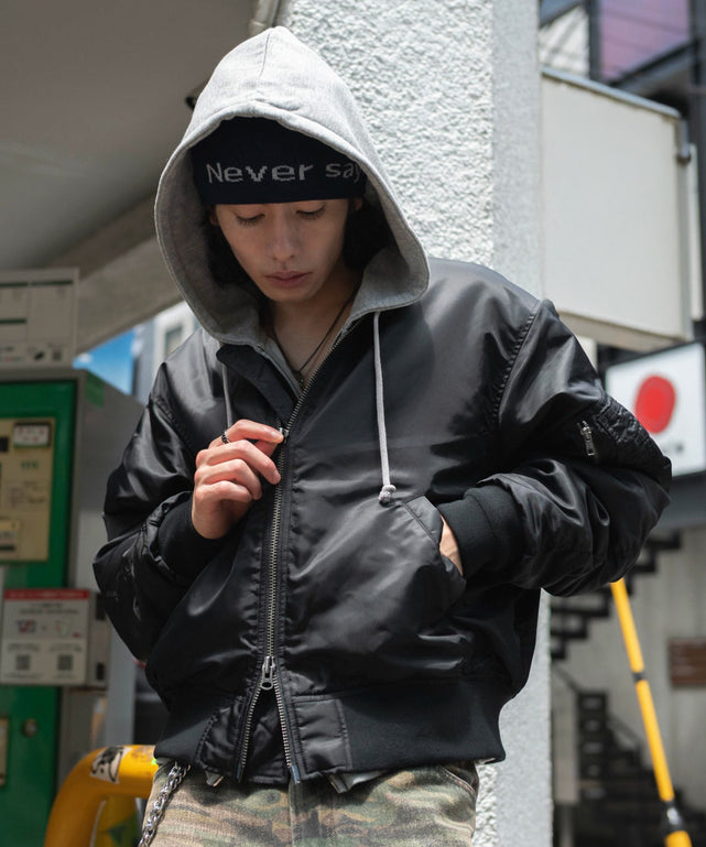 ブラック モデル：182cm L着用