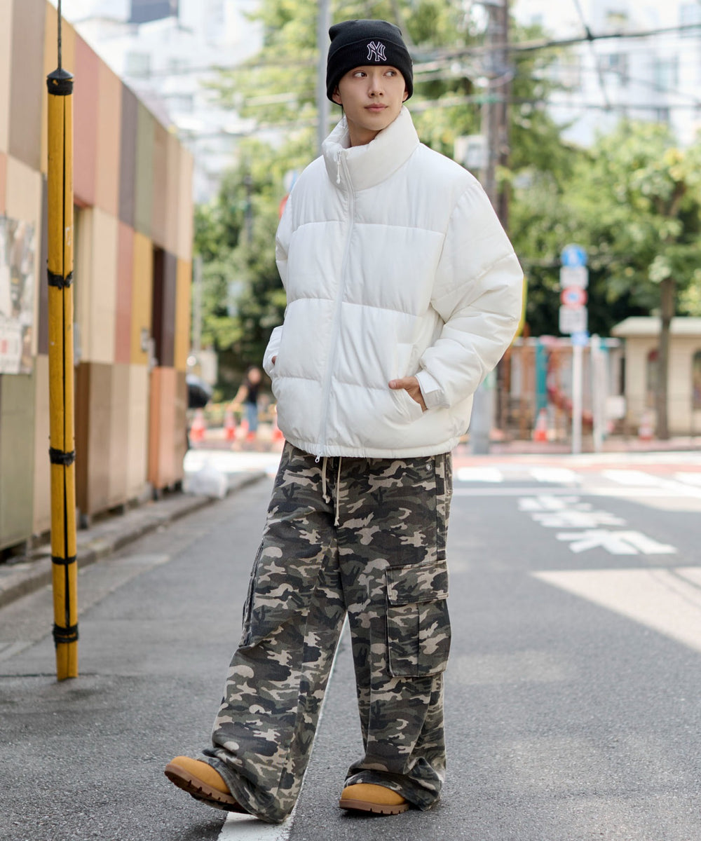 ホワイト　モデル：175cm L着用　