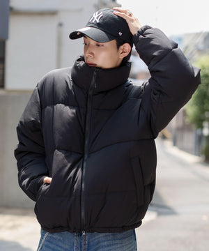 ブラック　モデル：175cm L着用　