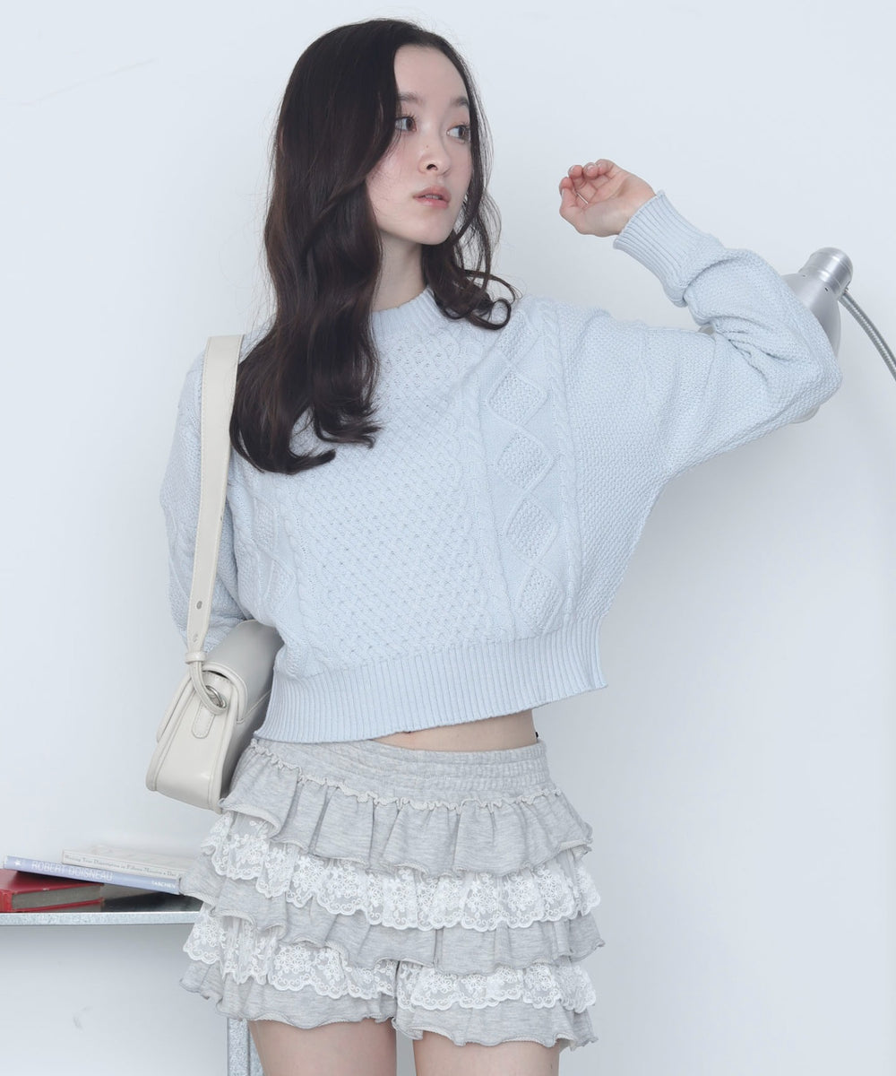 サックス　モデル：163cm M着用