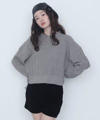 ケーブルニット