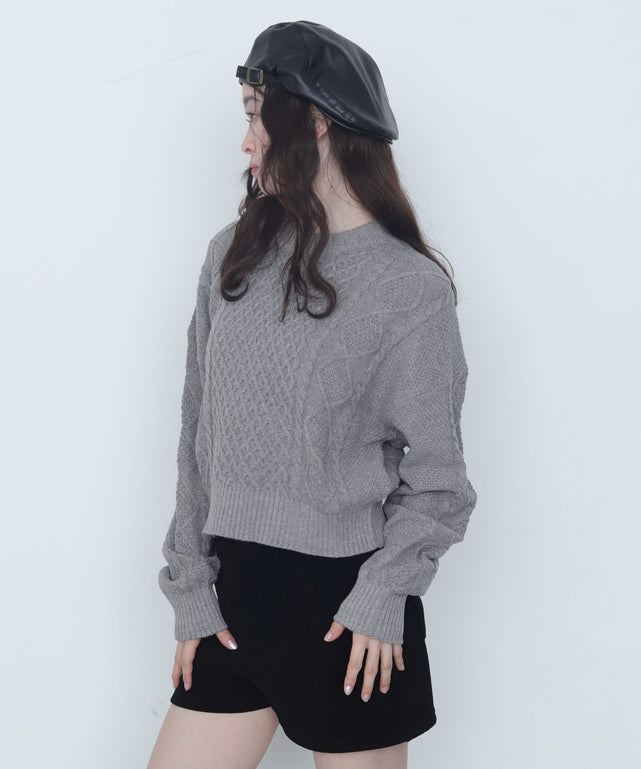 グレー　モデル：163cm F着用