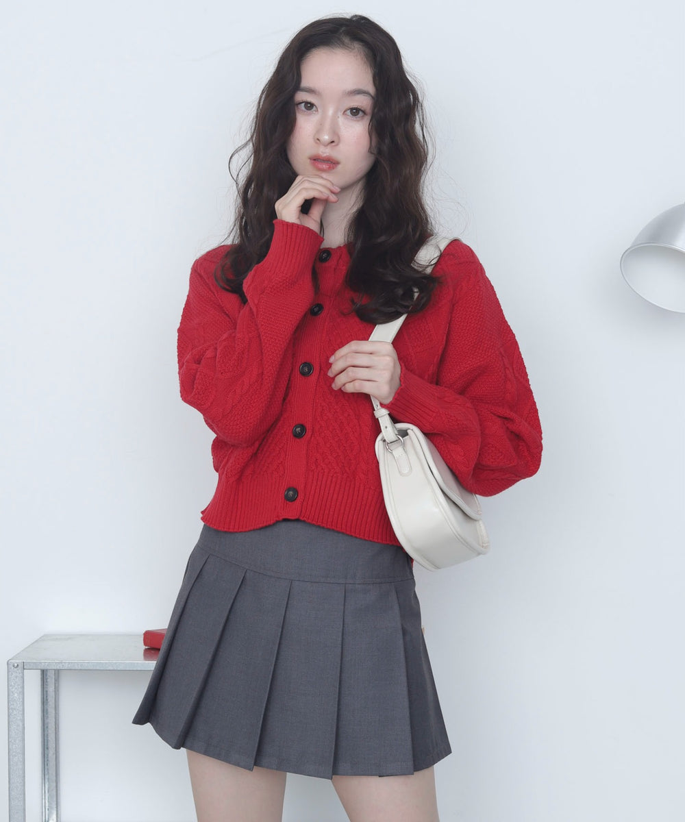 レッド　モデル：163cm M着用