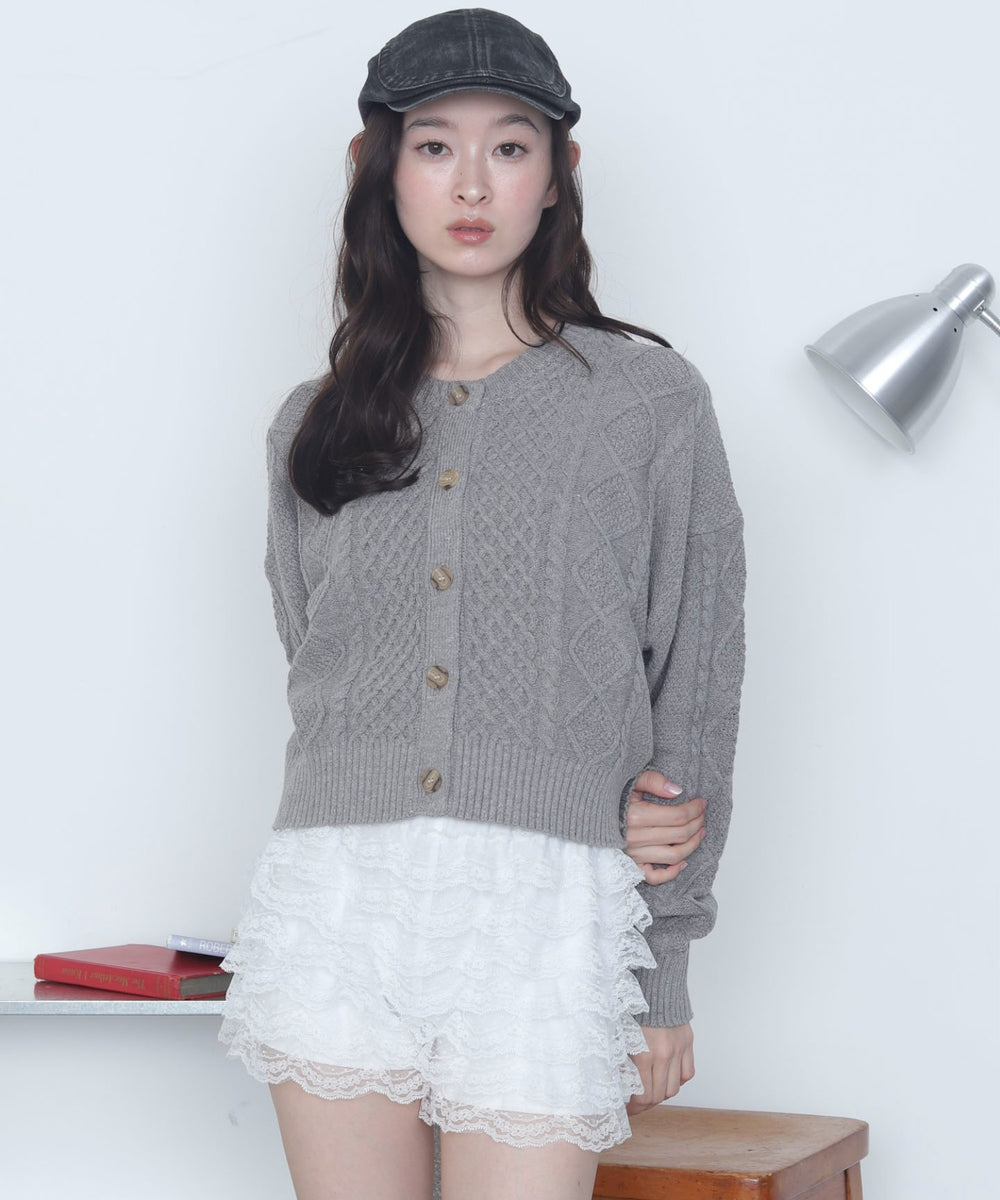 グレー　モデル：163cm M着用