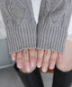 ケーブルニットカーディガン