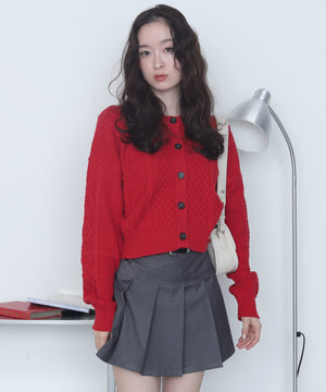 レッド　モデル：163cm M着用