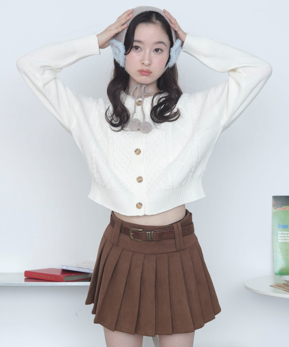 ホワイト　モデル：163cm M着用